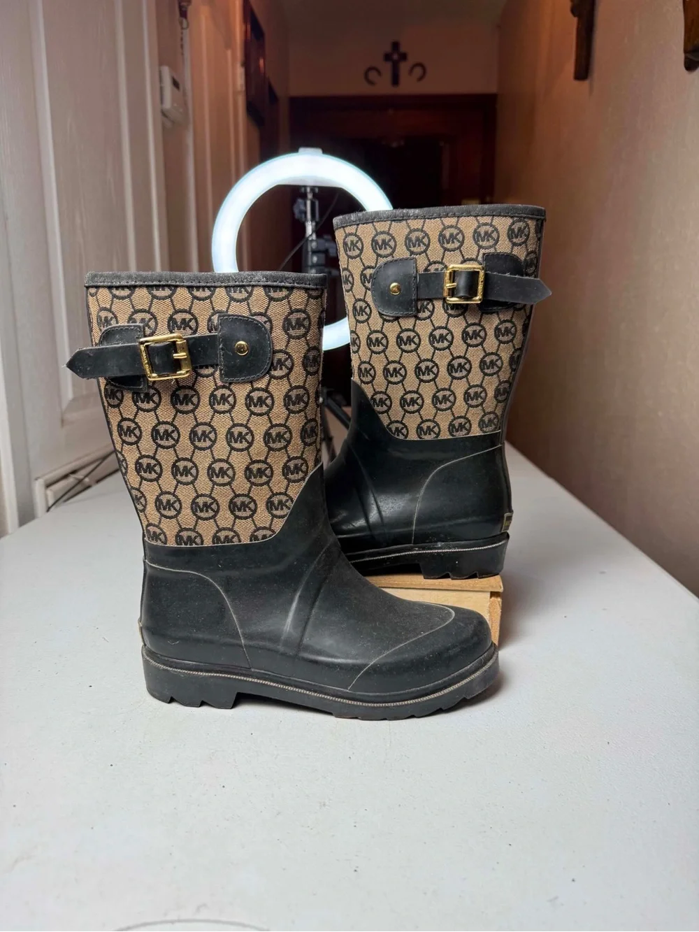 MK - Michael Kors Fulton Tall Rain Boots in Coffee - Size 6